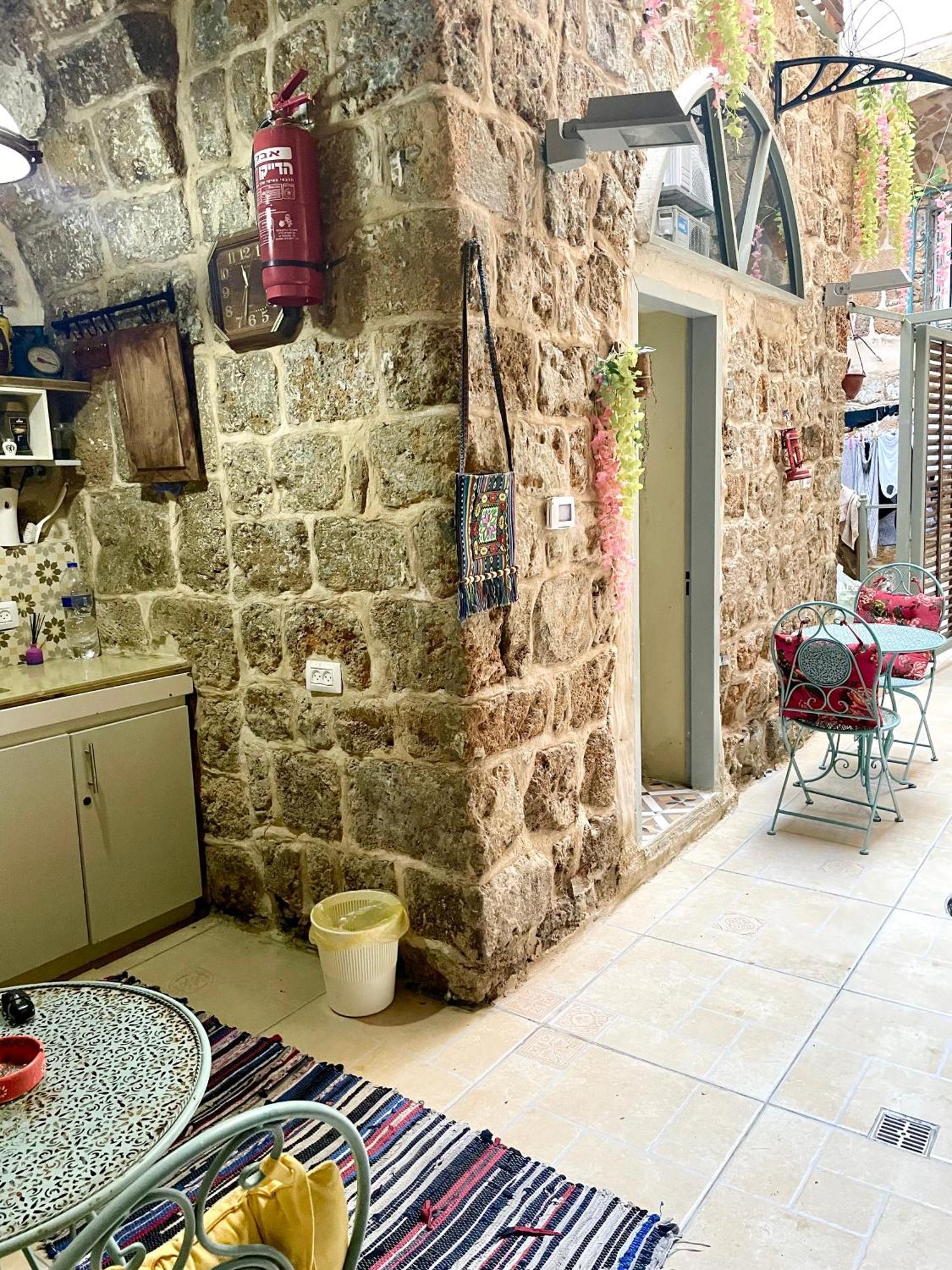 Hebi House Aparthotel Akko Bagian luar foto