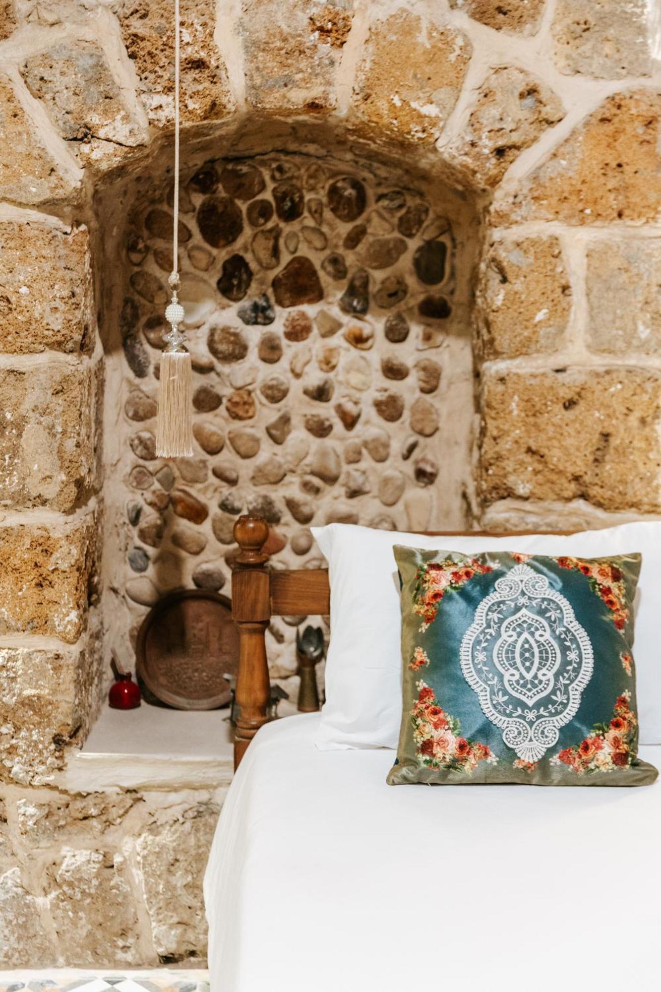 Hebi House Aparthotel Akko Bagian luar foto