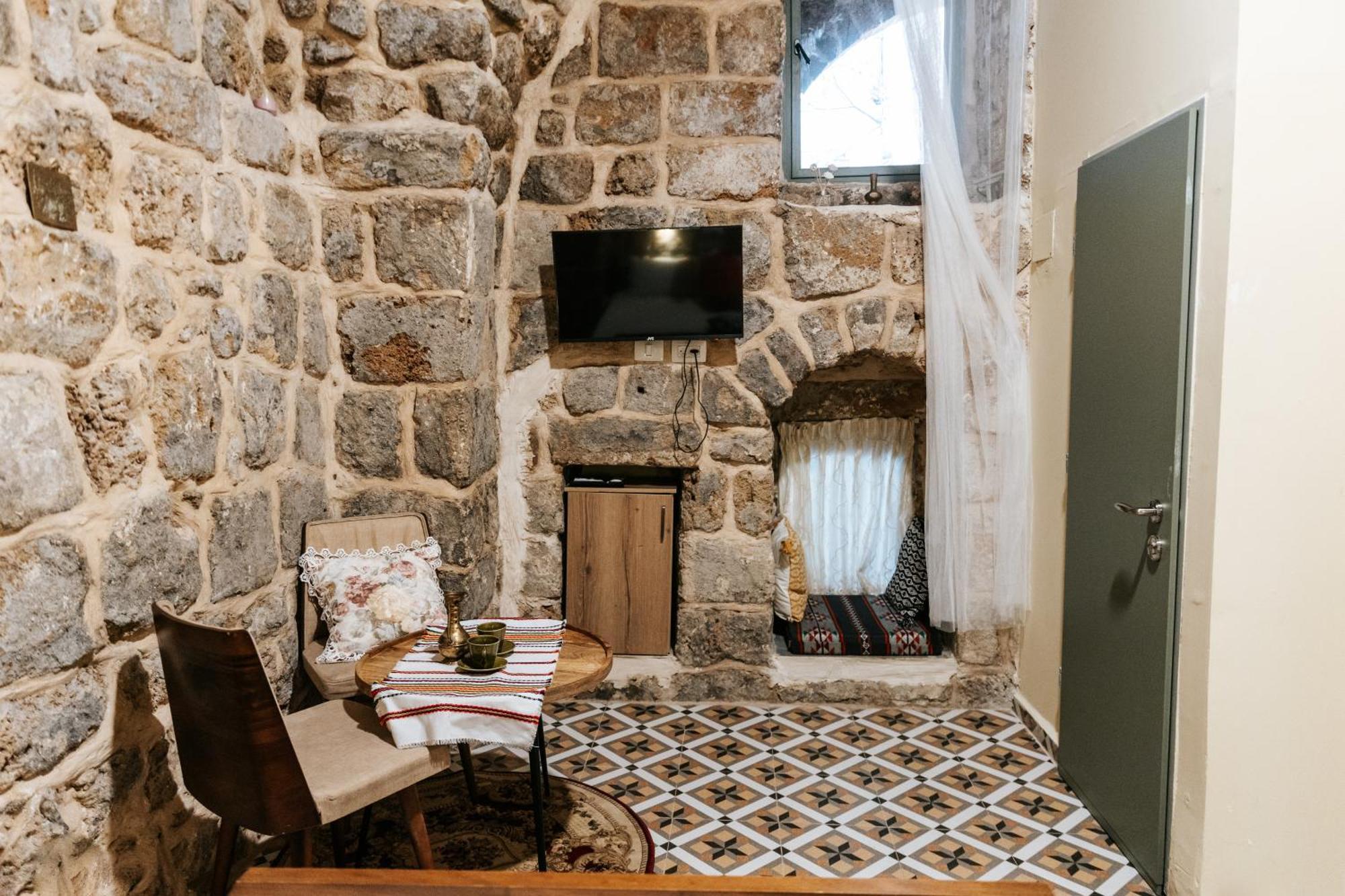 Hebi House Aparthotel Akko Bagian luar foto