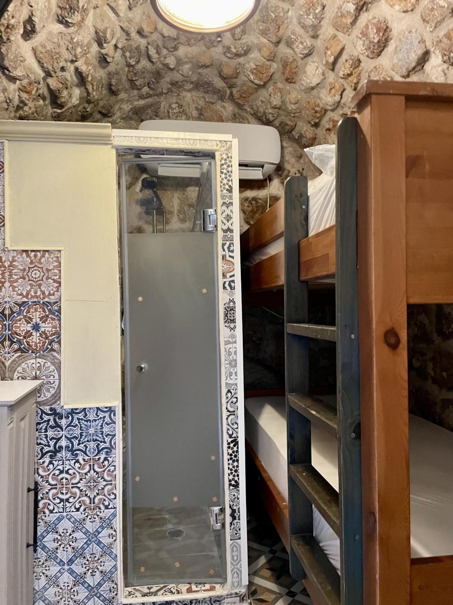 Hebi House Aparthotel Akko Bagian luar foto