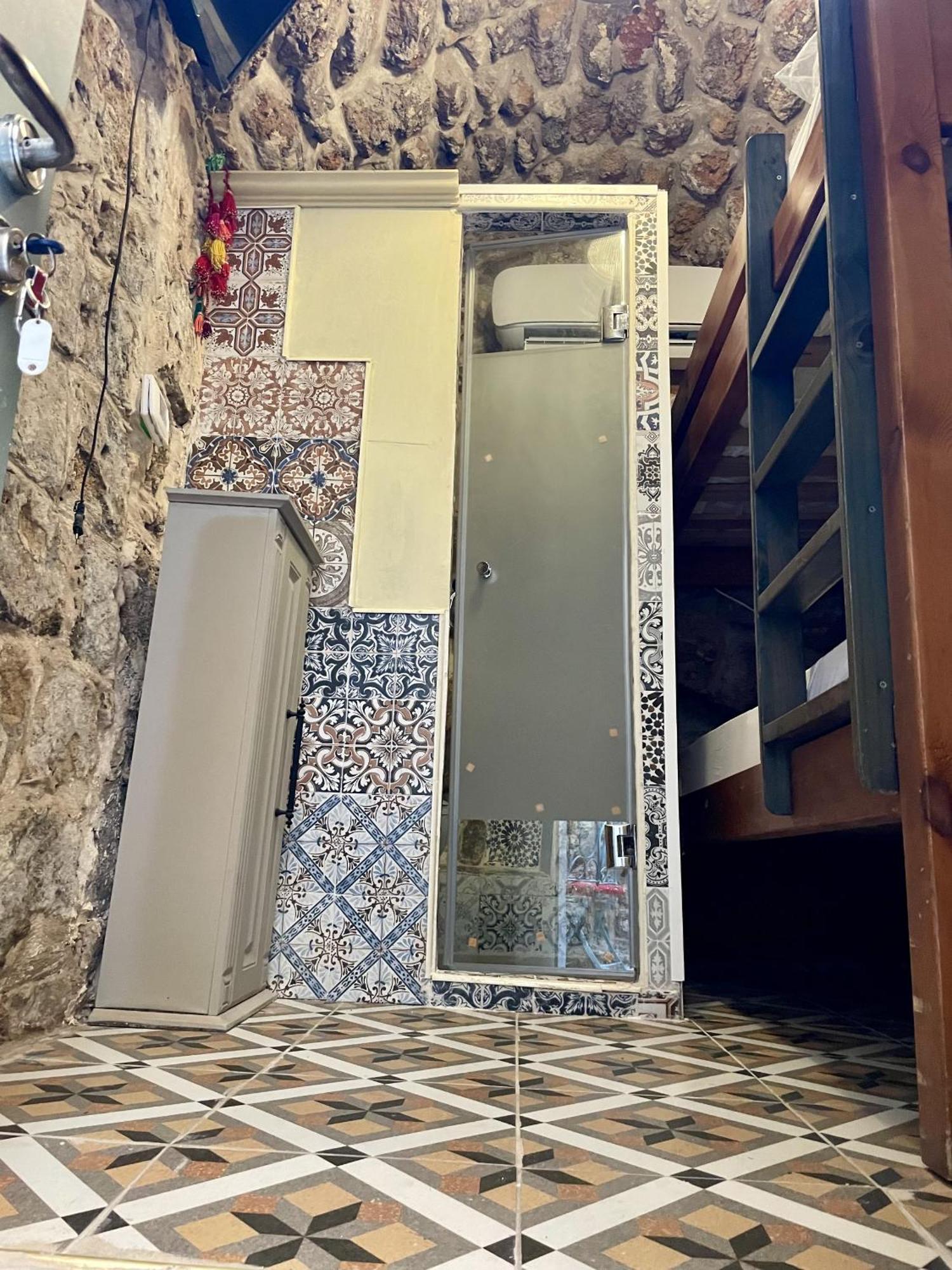 Hebi House Aparthotel Akko Bagian luar foto