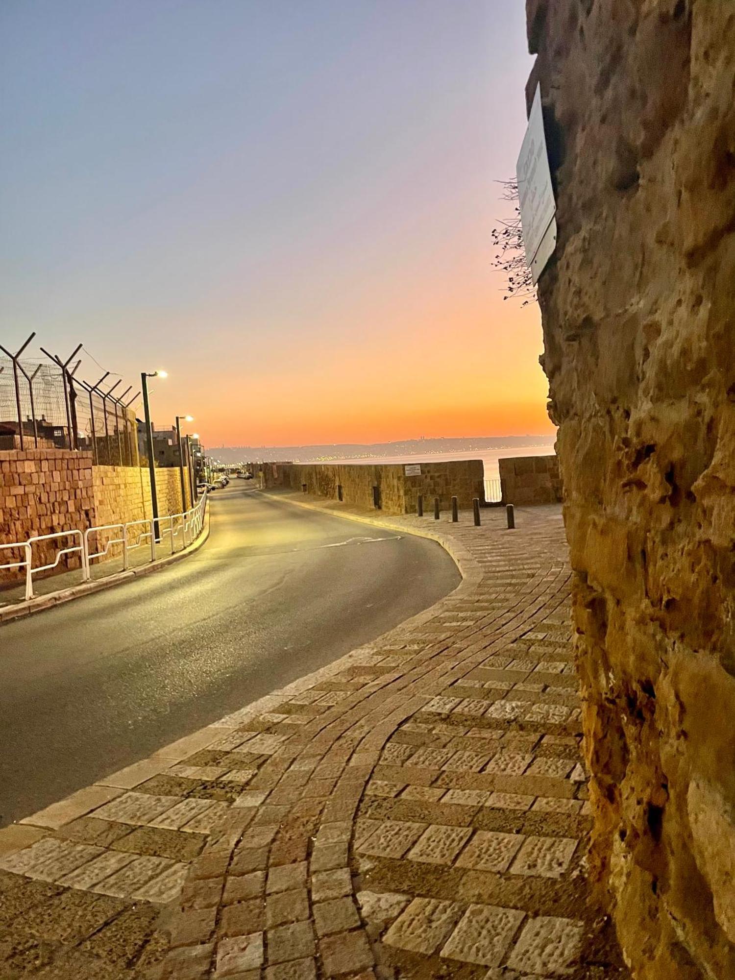 Hebi House Aparthotel Akko Bagian luar foto